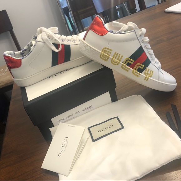 SOLD!! Ace metallic print leather sneakers. - Picture 2 of 8